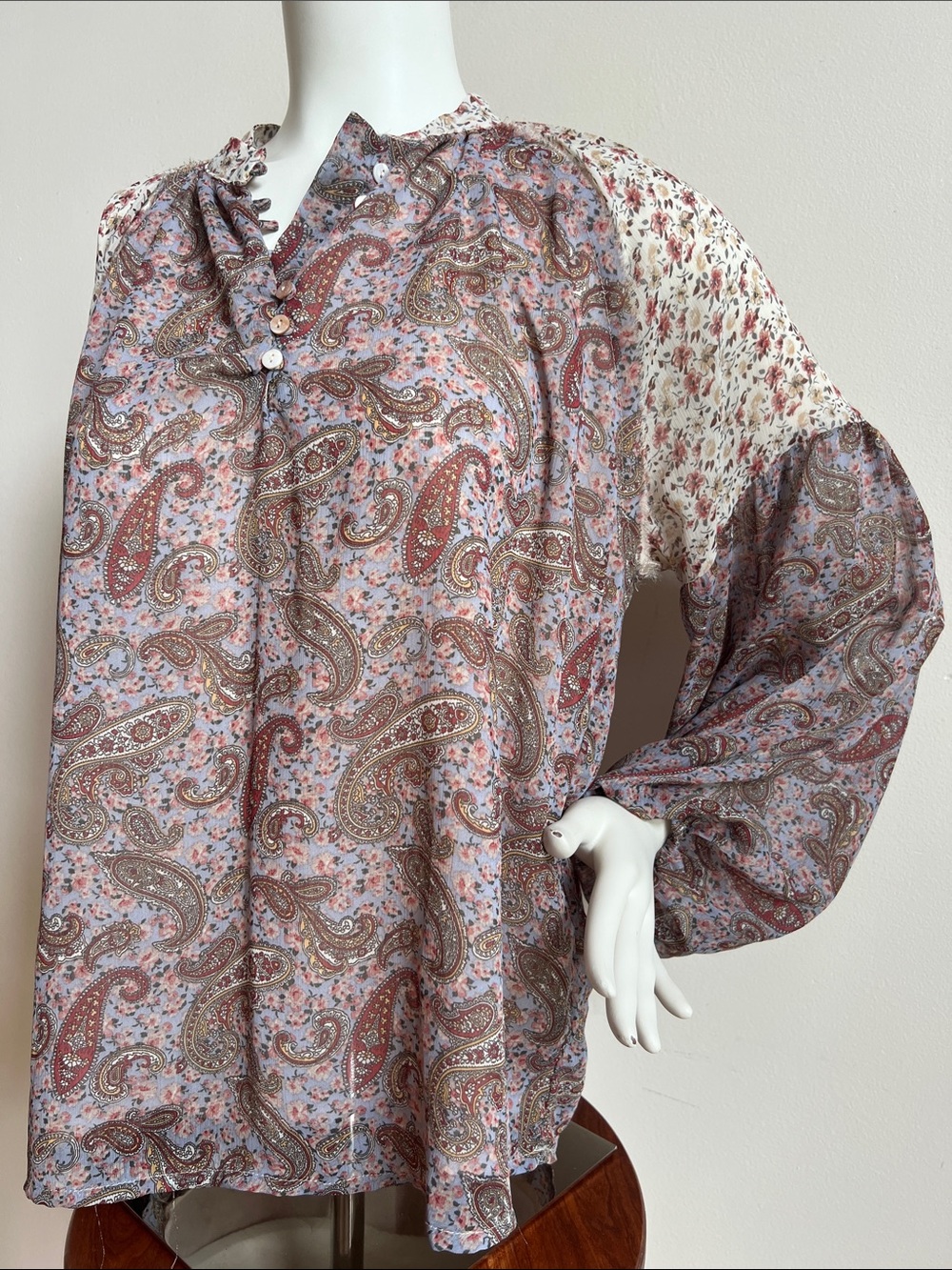 gimmicks by BKE Pink Floral Ruffle Top